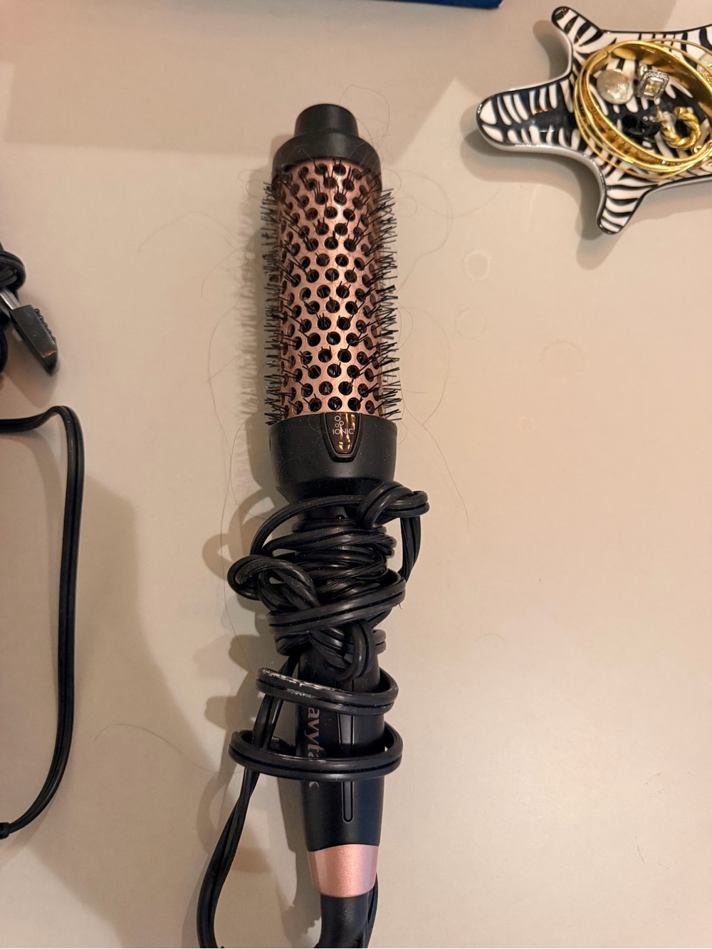 Wavy Talk Round Hot Air Styling Brush - Rose Gold & Black - Picture 1 of 1